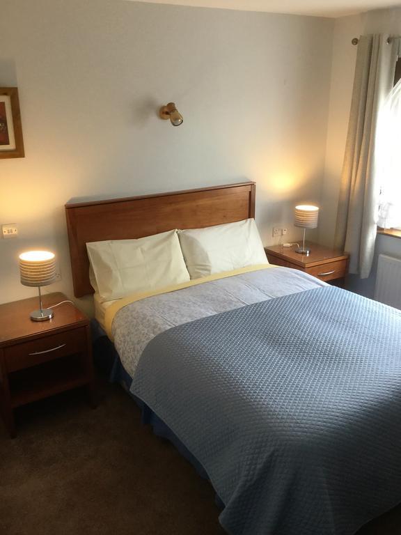 Bed and Breakfast Rathmore House Килларни Экстерьер фото
