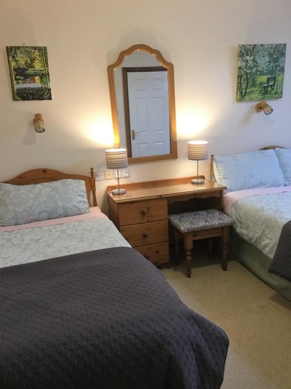 Bed and Breakfast Rathmore House Килларни Экстерьер фото